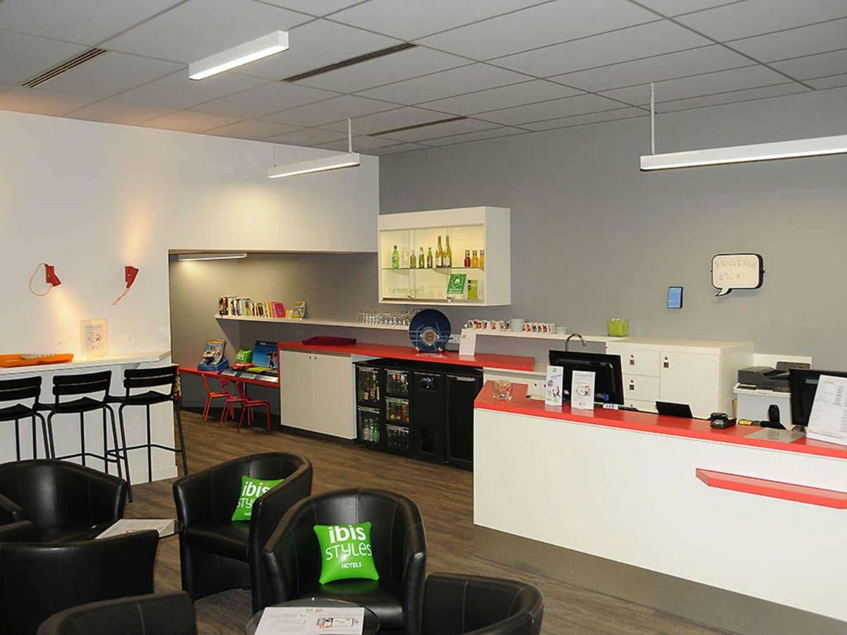 Ibis Styles Chambery Centre Gare Hotel Kültér fotó